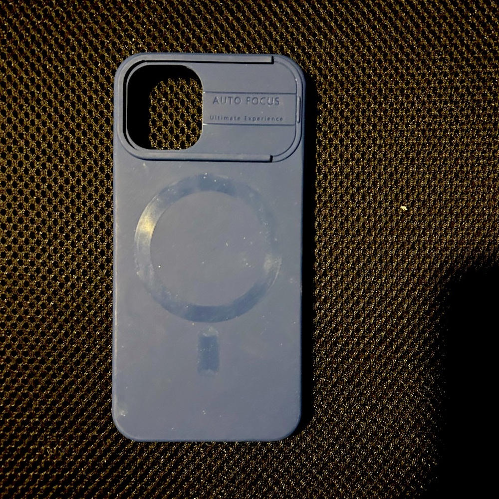 IPHONE 12 BLUE PHONE CASE
